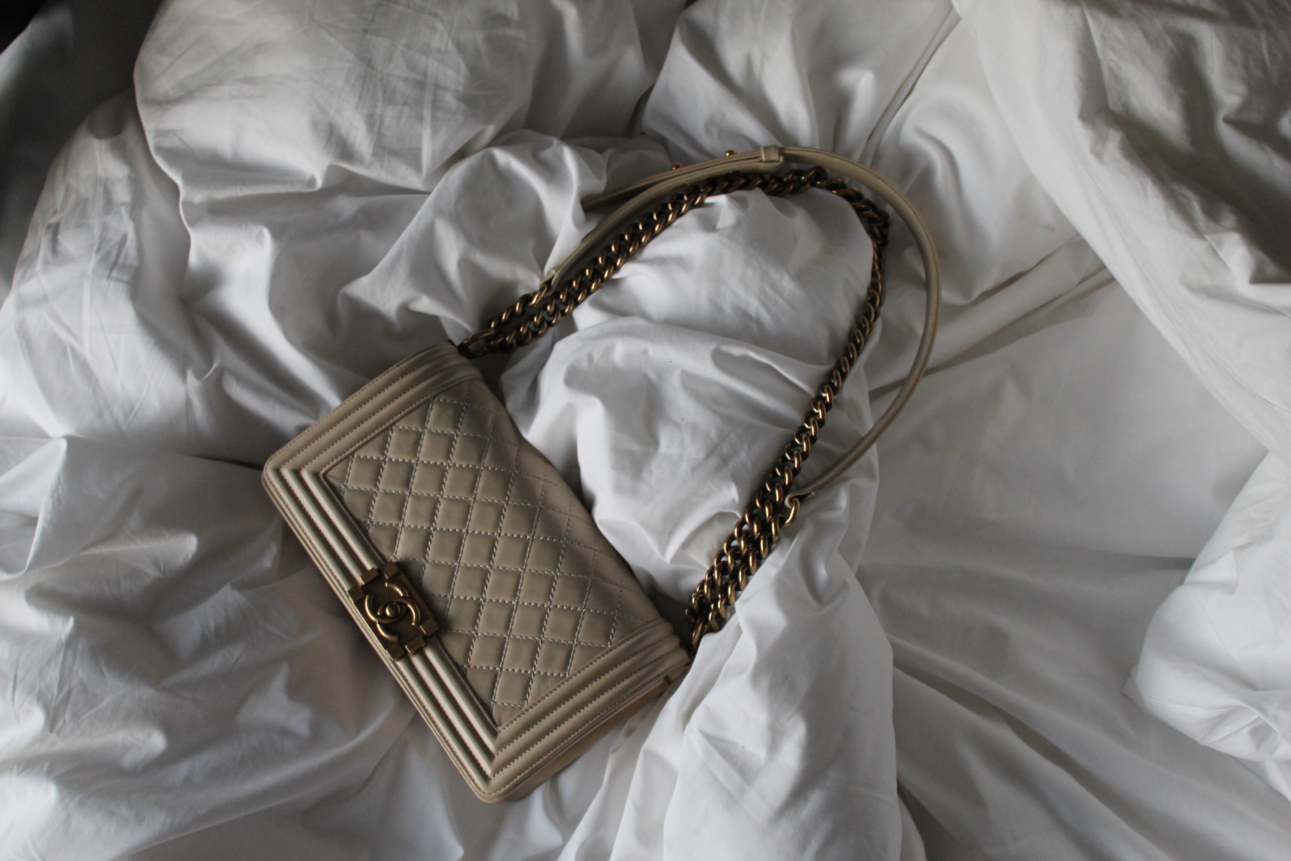 MonMode, Mon Mode Blog, Blogger Berlin, Chanel Bag, Chanel Boy, Le Boy, Buy Chanel Bag, How to