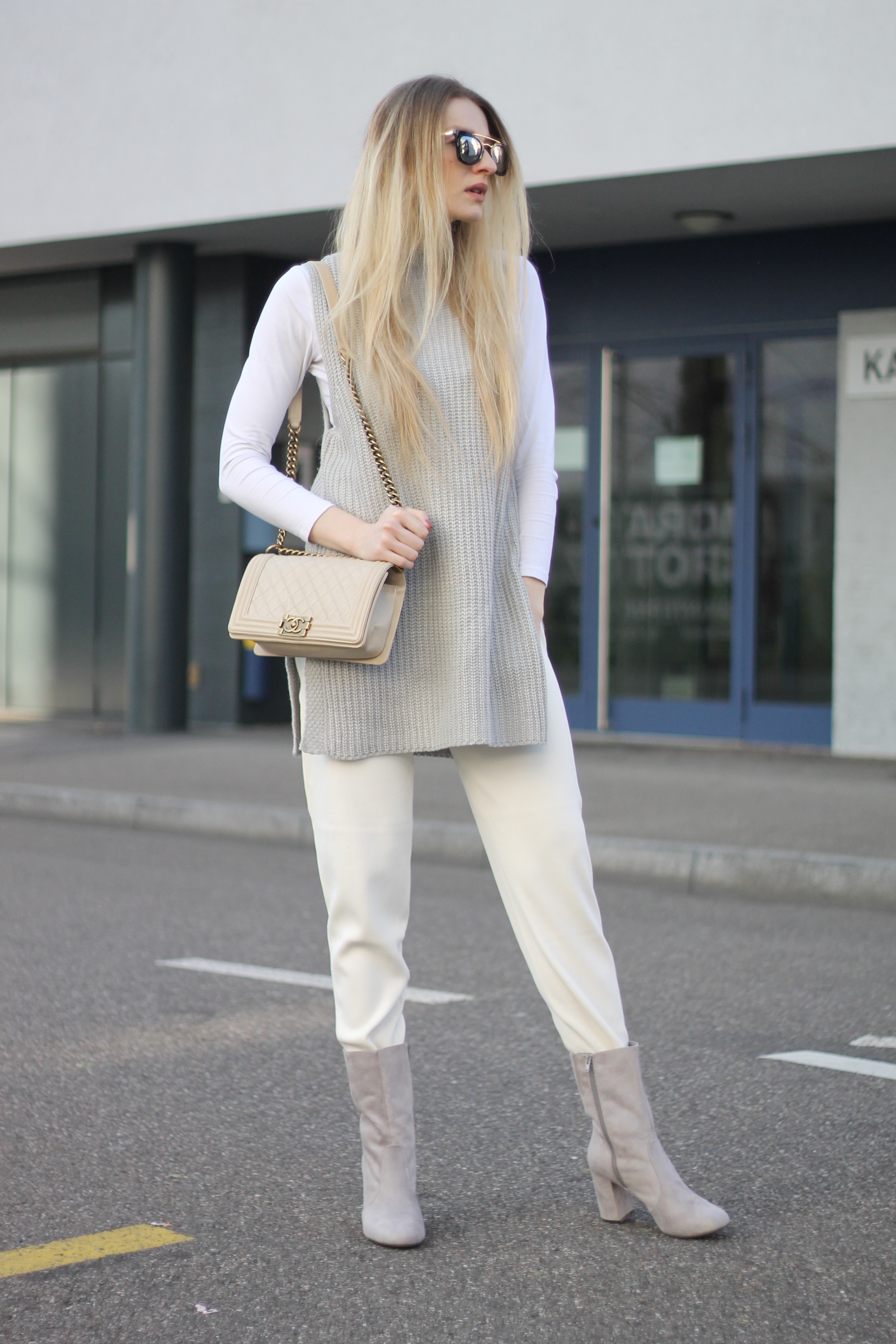 MON MODE | Fashion Blogger | Berlin Street Style | Fashion Trends | Berlin Fashion| Blush and Teddy Fur| Nude Minimalist