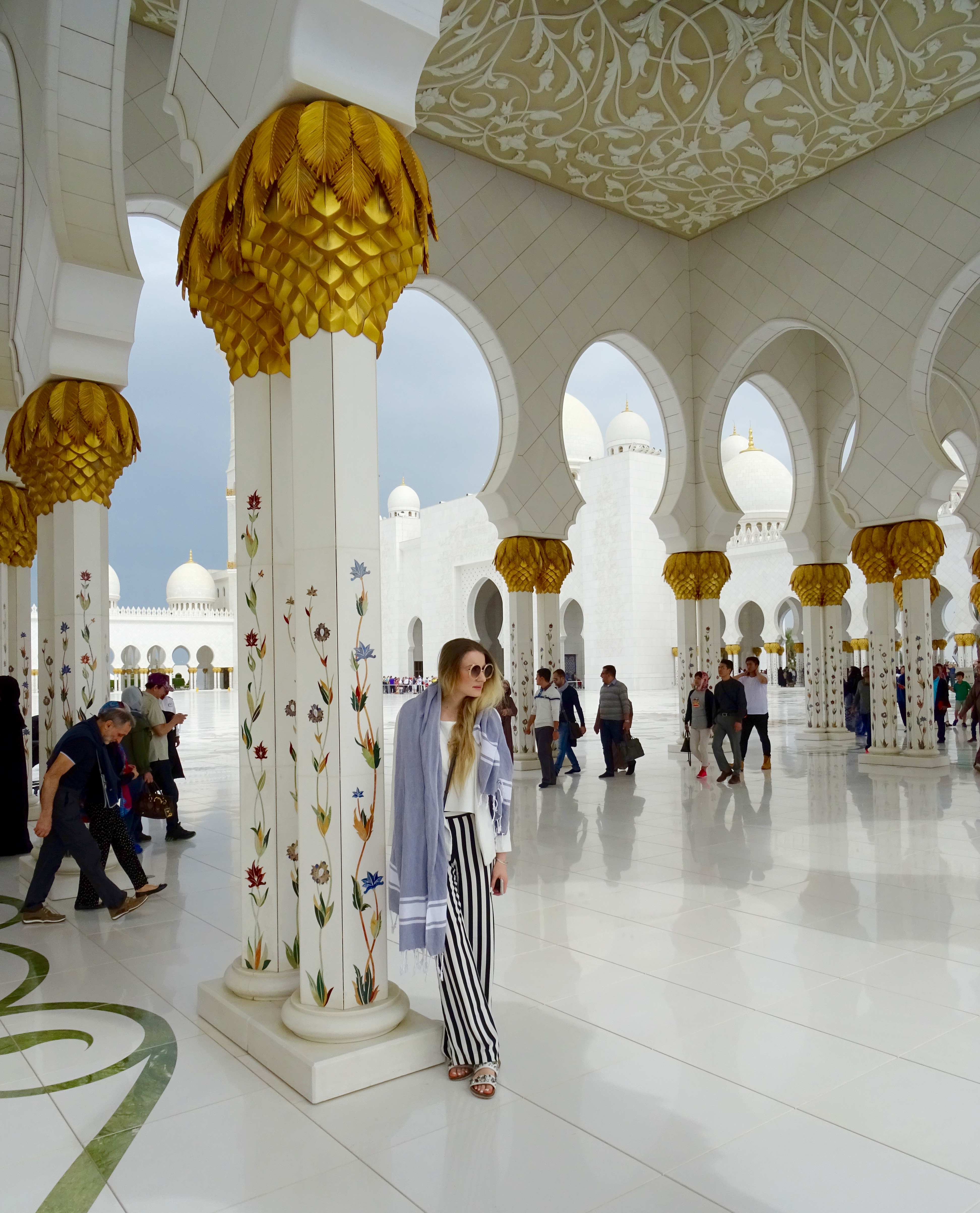 Mon_Mode Blog | Mon Mode | Fashion blog | Toronto Bloger | Travel Blog | Sheikh Zayed Mosque