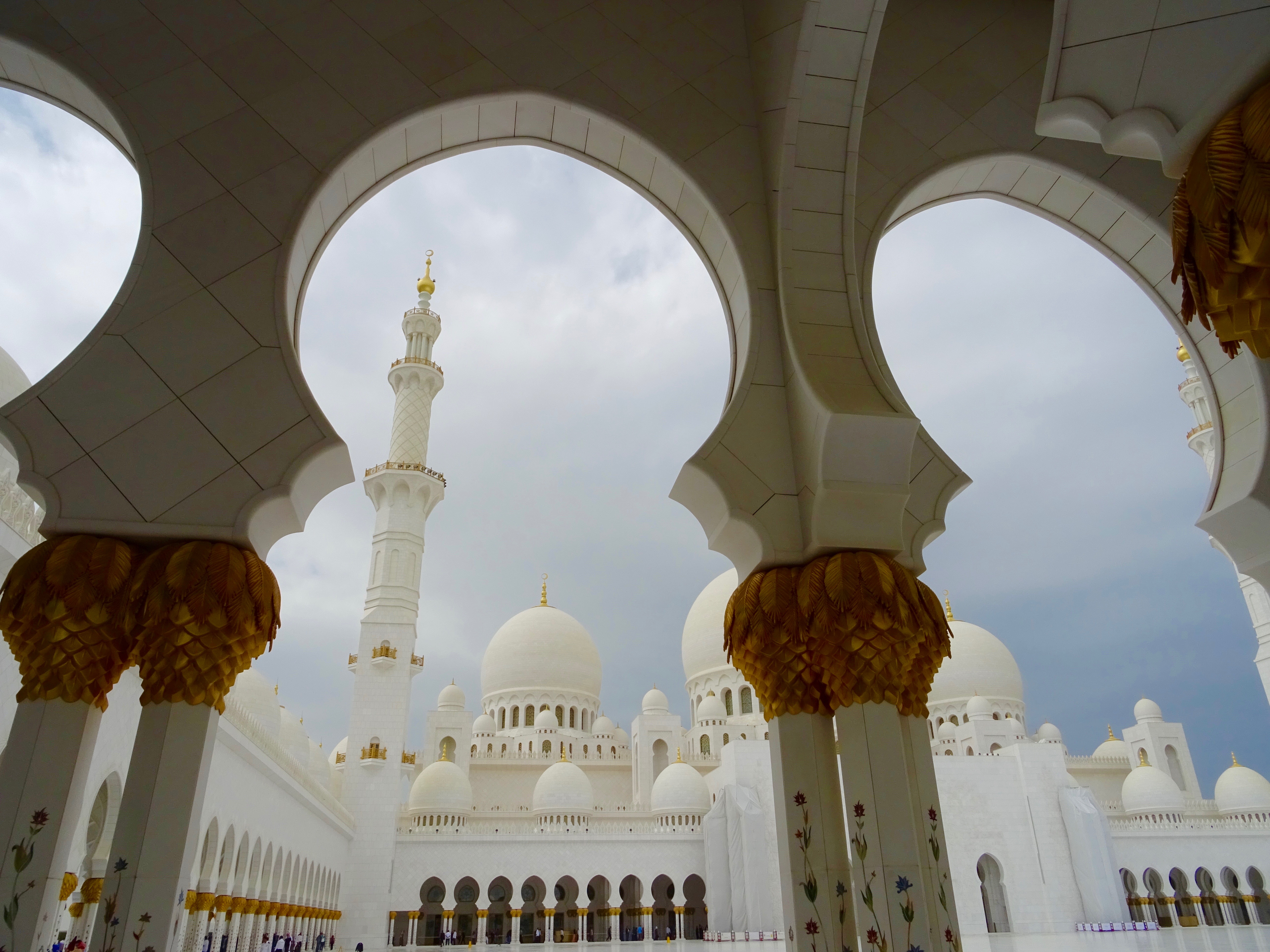 Mon_Mode Blog | Mon Mode | Fashion blog | Toronto Bloger | Travel Blog | Sheikh Zayed Mosque