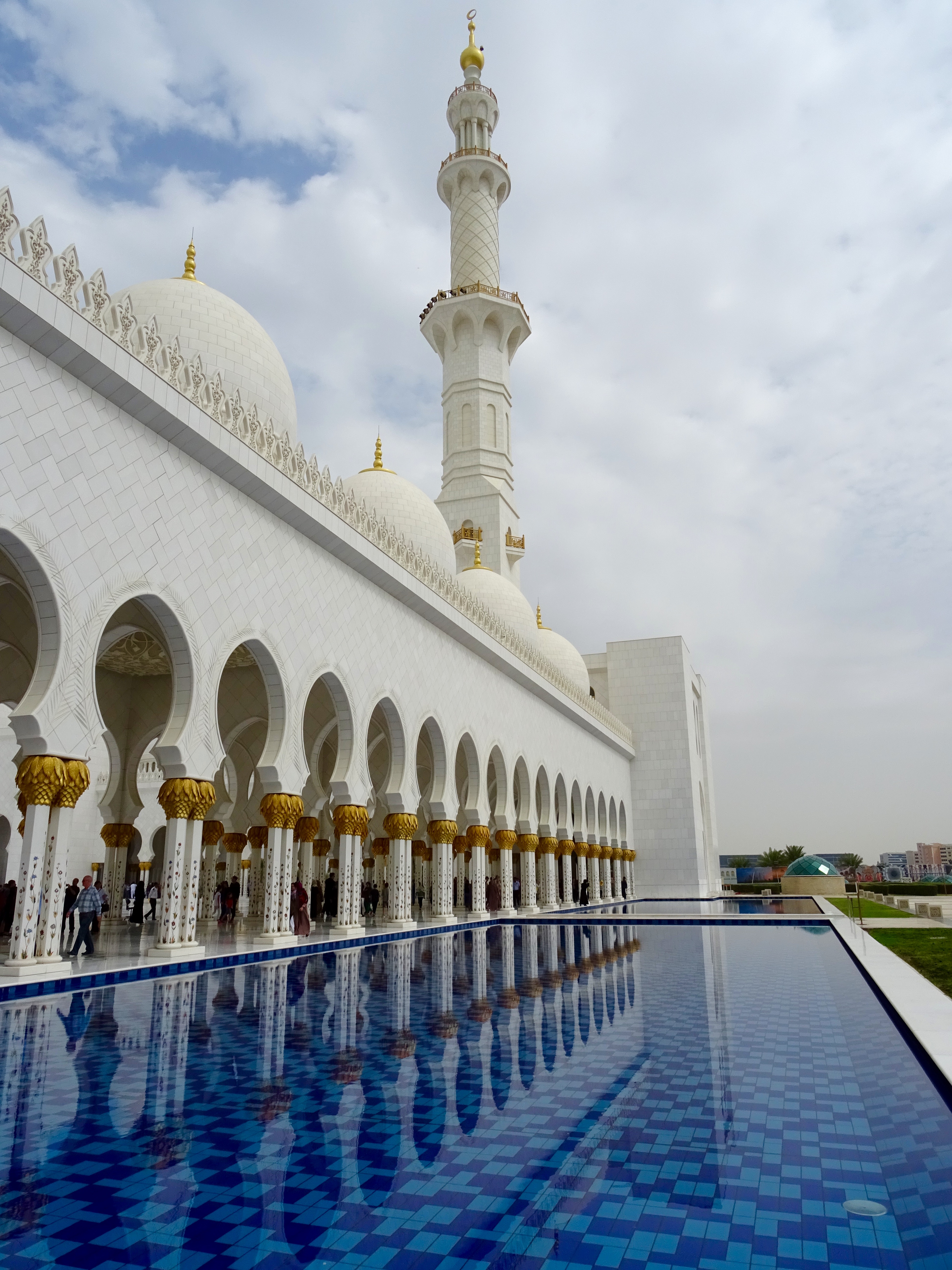 Mon_Mode Blog | Mon Mode | Fashion blog | Toronto Bloger | Travel Blog | Sheikh Zayed Mosque