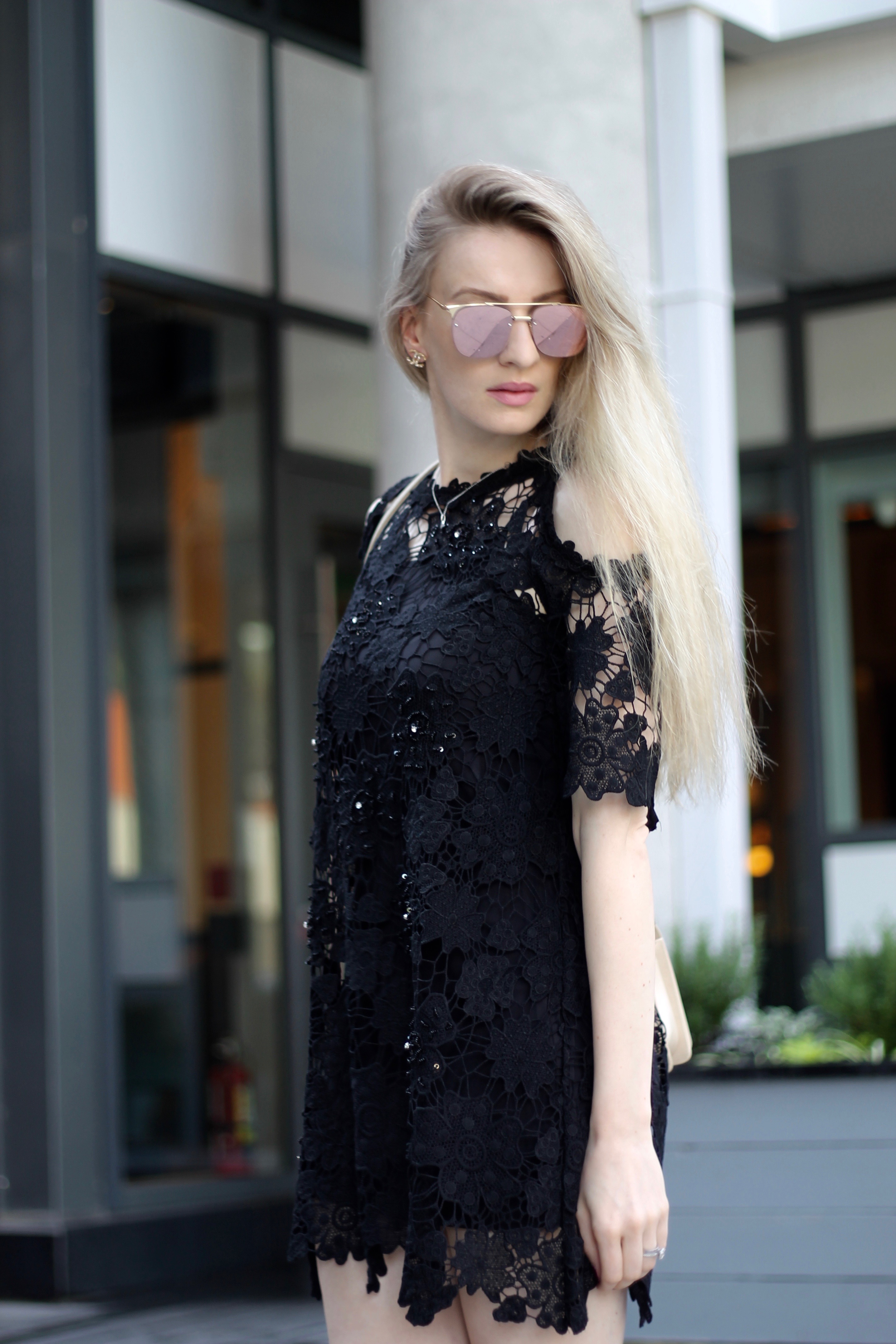 Mon_Mode Blog | Mon Mode | Fashionblog| Toronto Blog| Canadian Blogger| Birthday|Lace Dress| Special Occasion