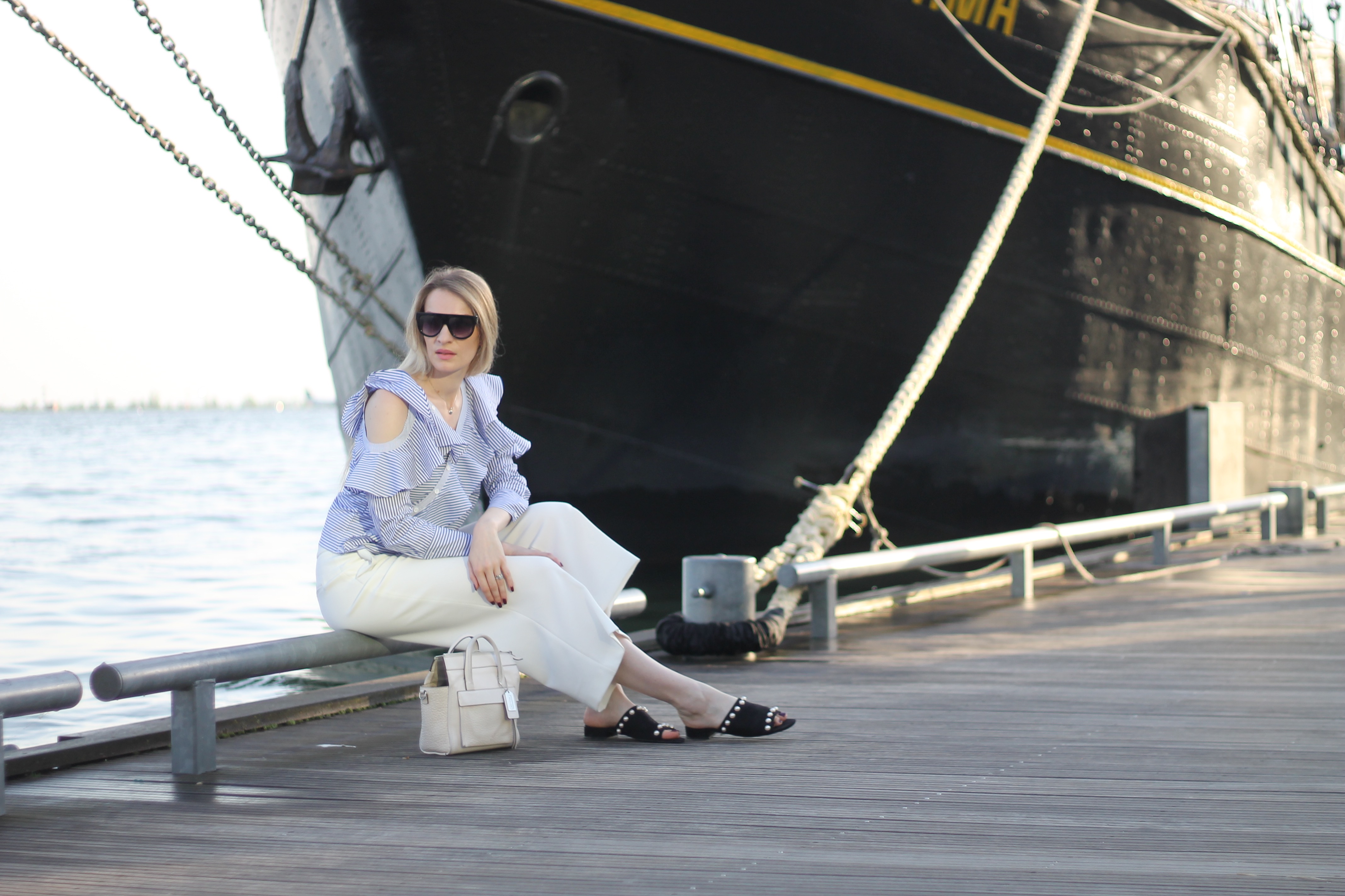 MON MODE Blog | Mon Mode | Style Blog | Toronto Blogger | Sail Boat| Toronto Harbor | Sunset | Ruffle Blouse 