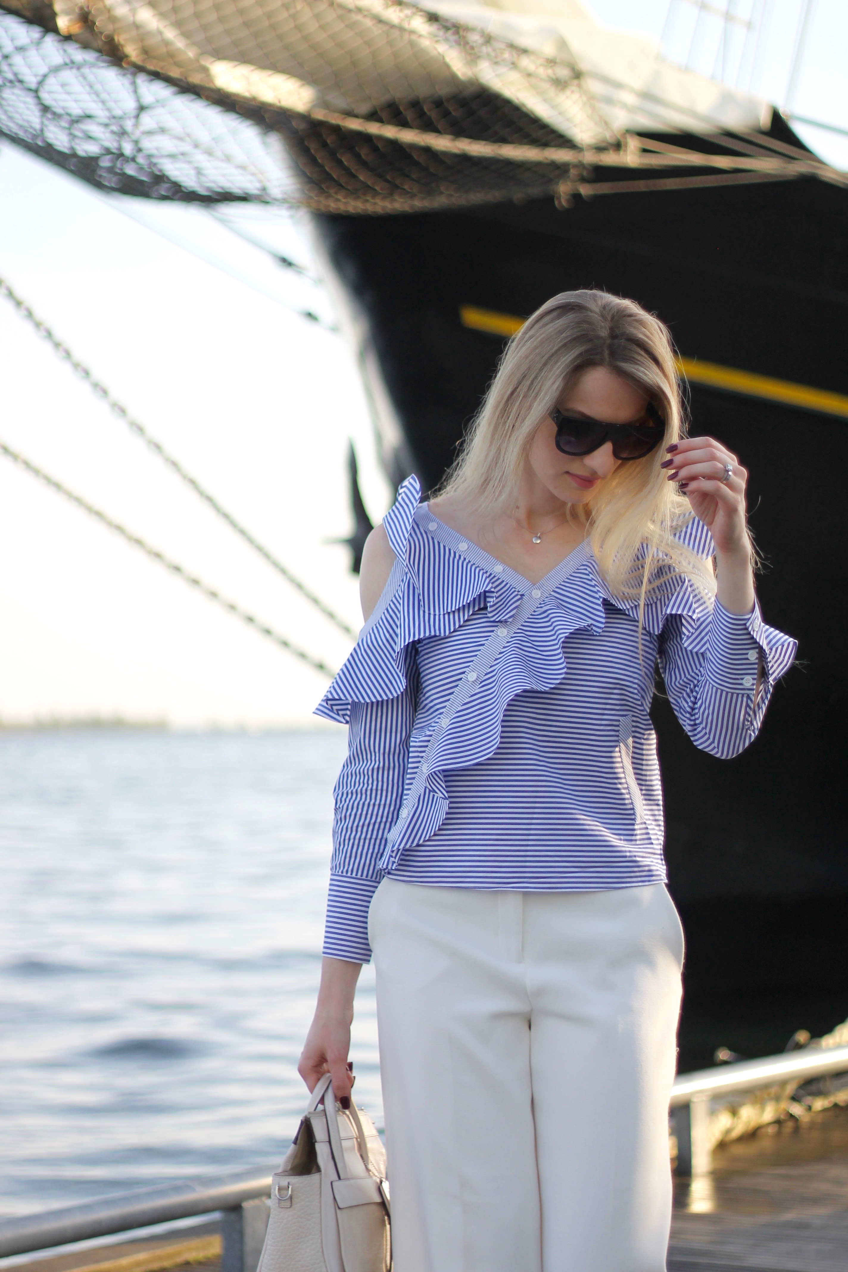 MON MODE Blog | Mon Mode | Style Blog | Toronto Blogger | Sail Boat| Toronto Harbor |  Sunset | Ruffle Blouse 