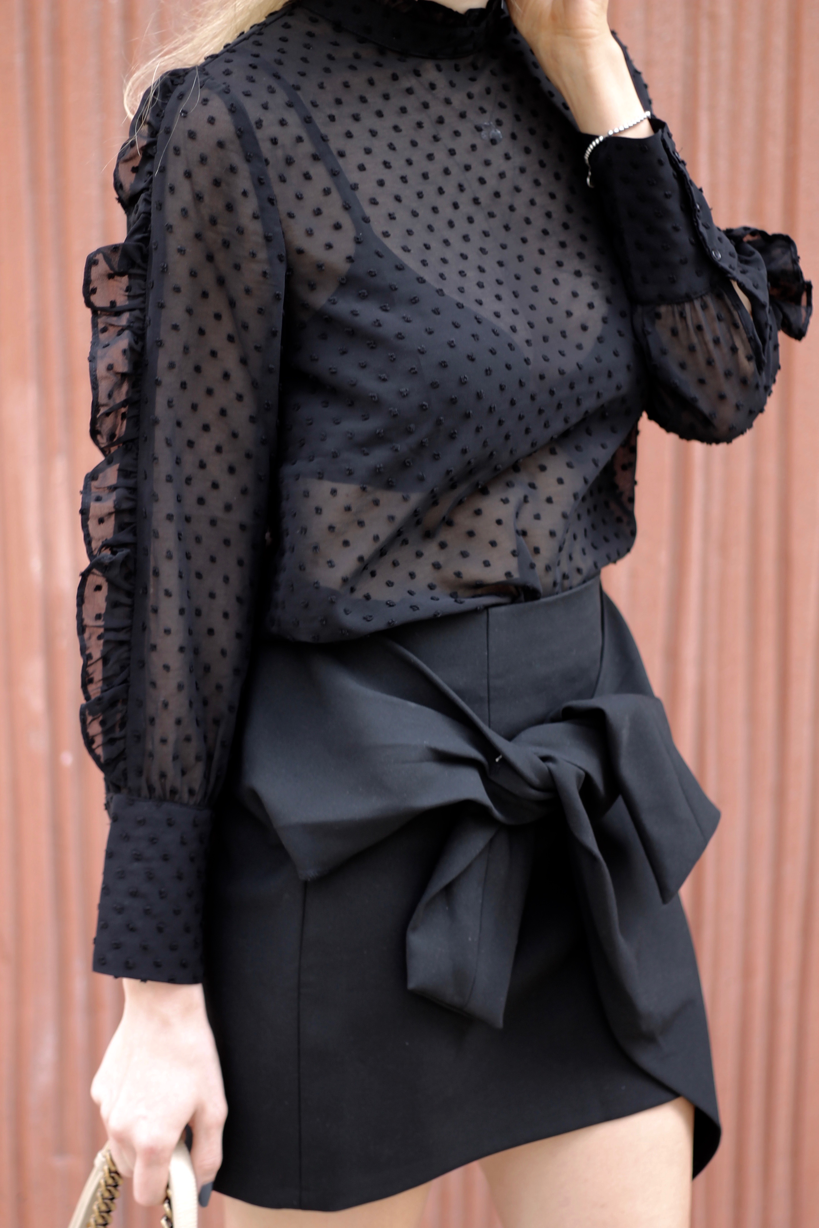 MON MODE | BLOGGER | Toronto Blogger | Fall Fashion | Ruffles and Bows 