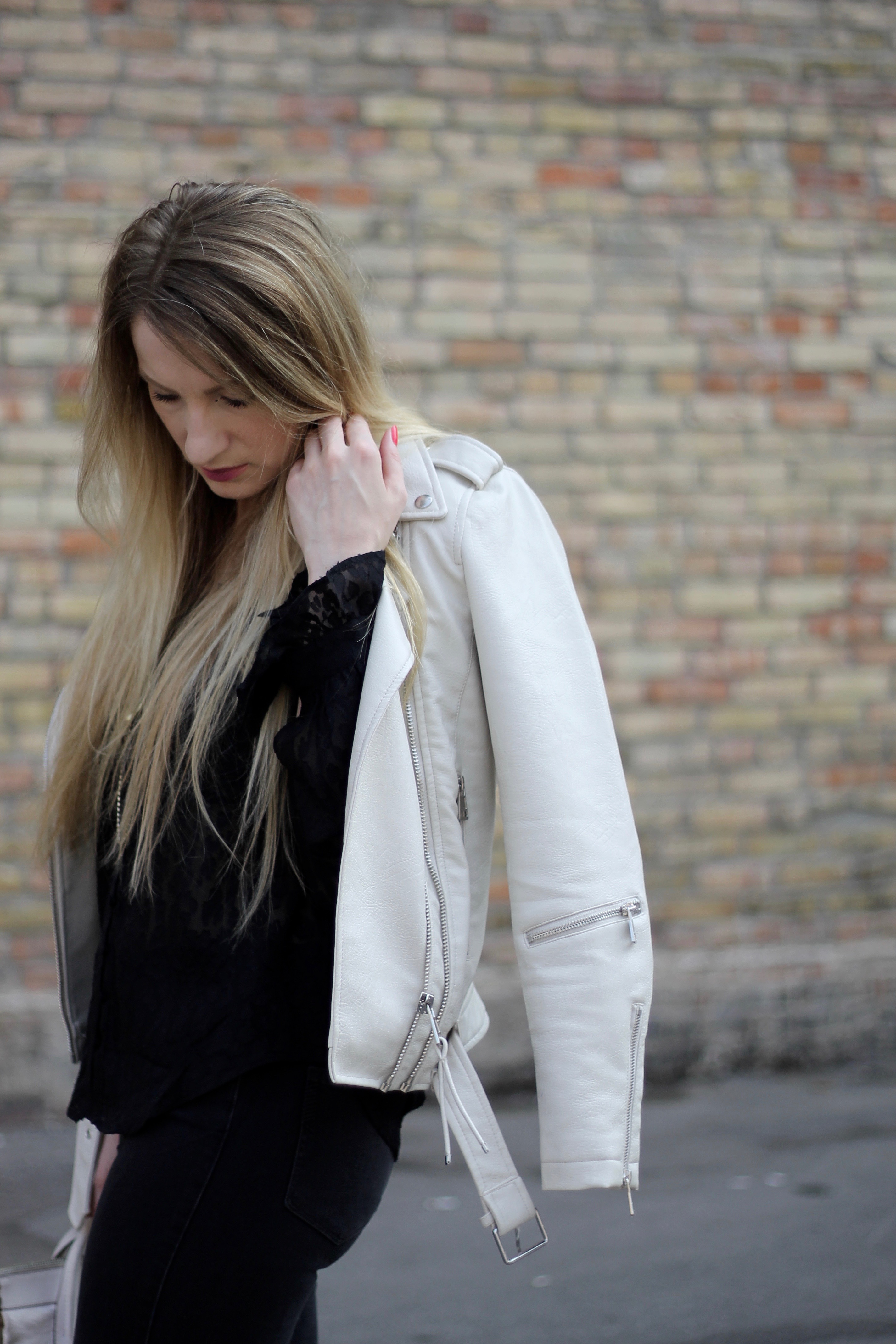 MON MODE Blog | Mon Mode | Style Blog | Toronto Blogger | Fall Wardrobe Staples | Paige | 
