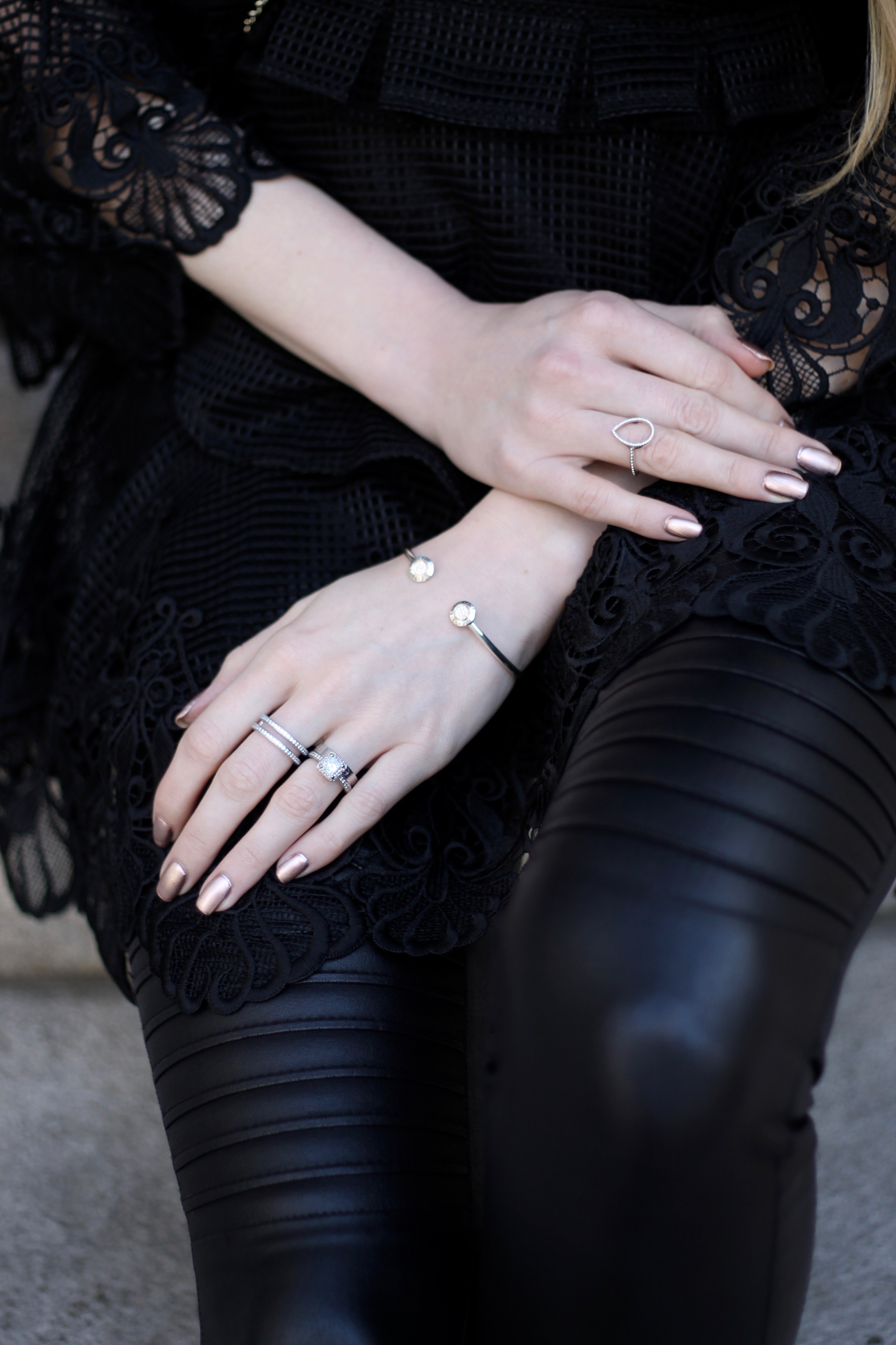 MON MODE | MonMode | Fashion Blog | Montreal Guide | LBD | Two Years Marriage Jewels | Pandora | Everlasting Roses