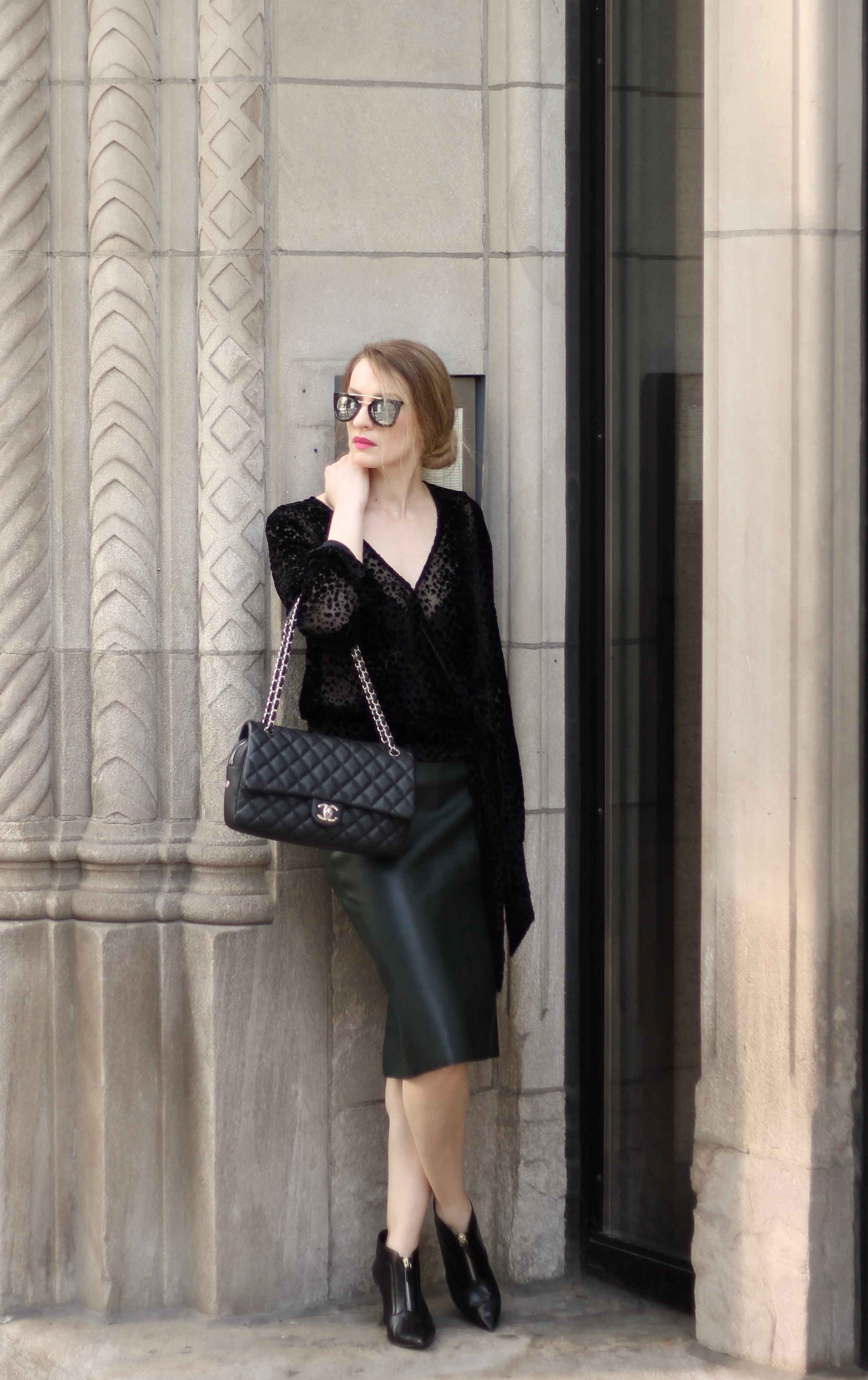 MON MODE / Fashion Blogger / Toronto Blogger | Thankful | Paige | Chanel 