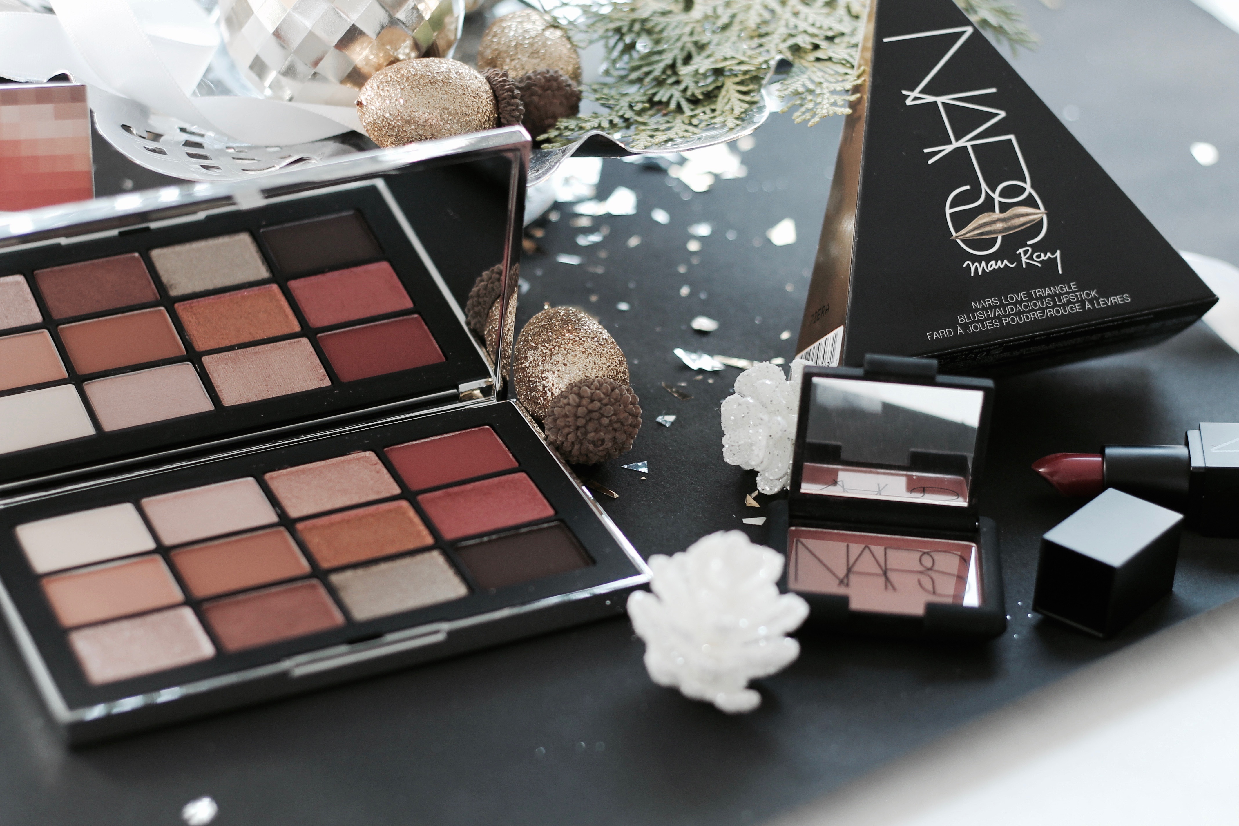 MON MODE Blog | Mon Mode | Fashion Blog | Toronto Blogger | Gift Guide Beauty Lover | Nars Wanted Palette