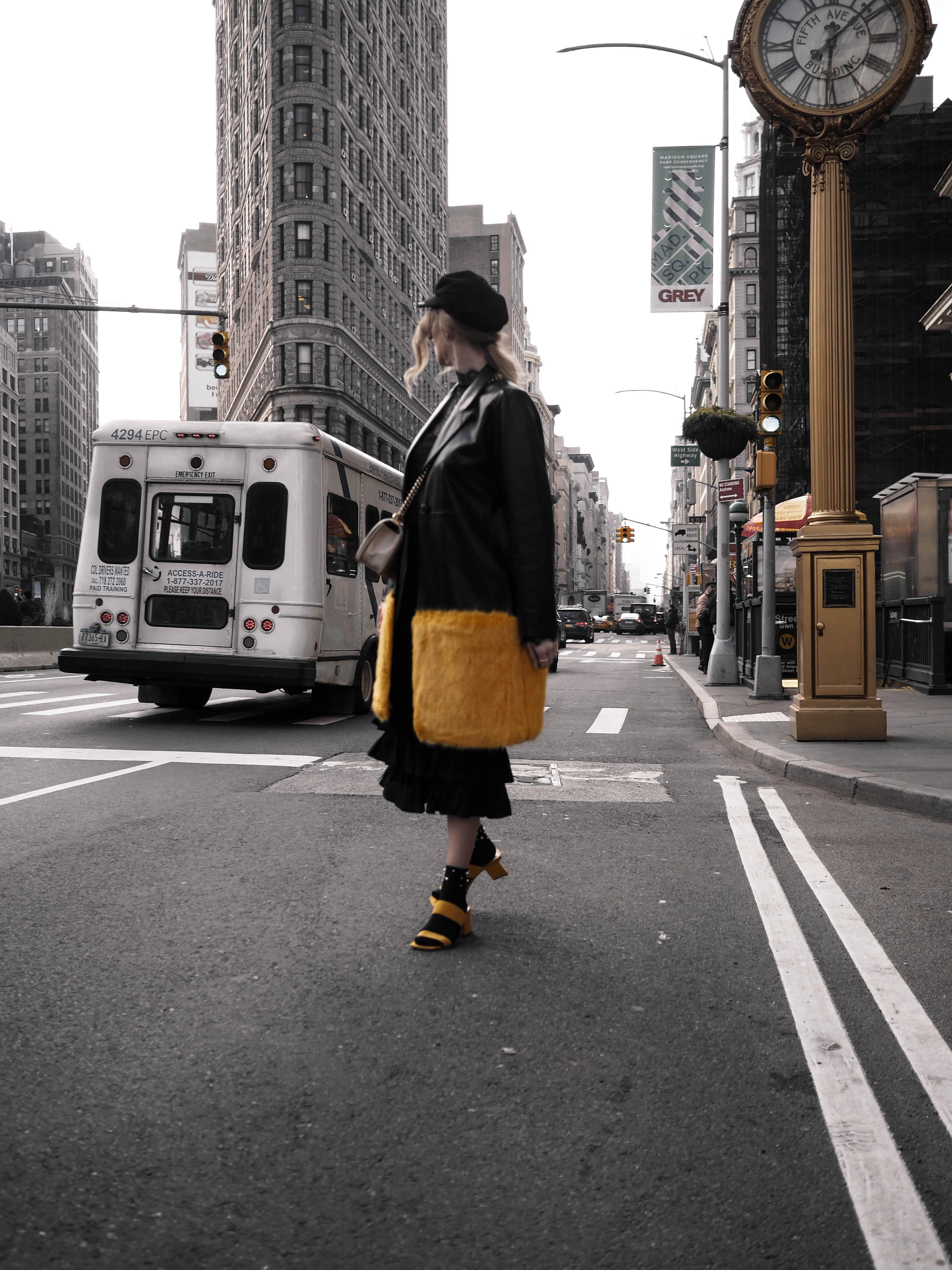 MON MODE | Fashion Blogger | Toronto Blogger | NYFW Trends | Mustard Yellow | NYFW | NYC | Trend Alert Yellow Mustard NYFW