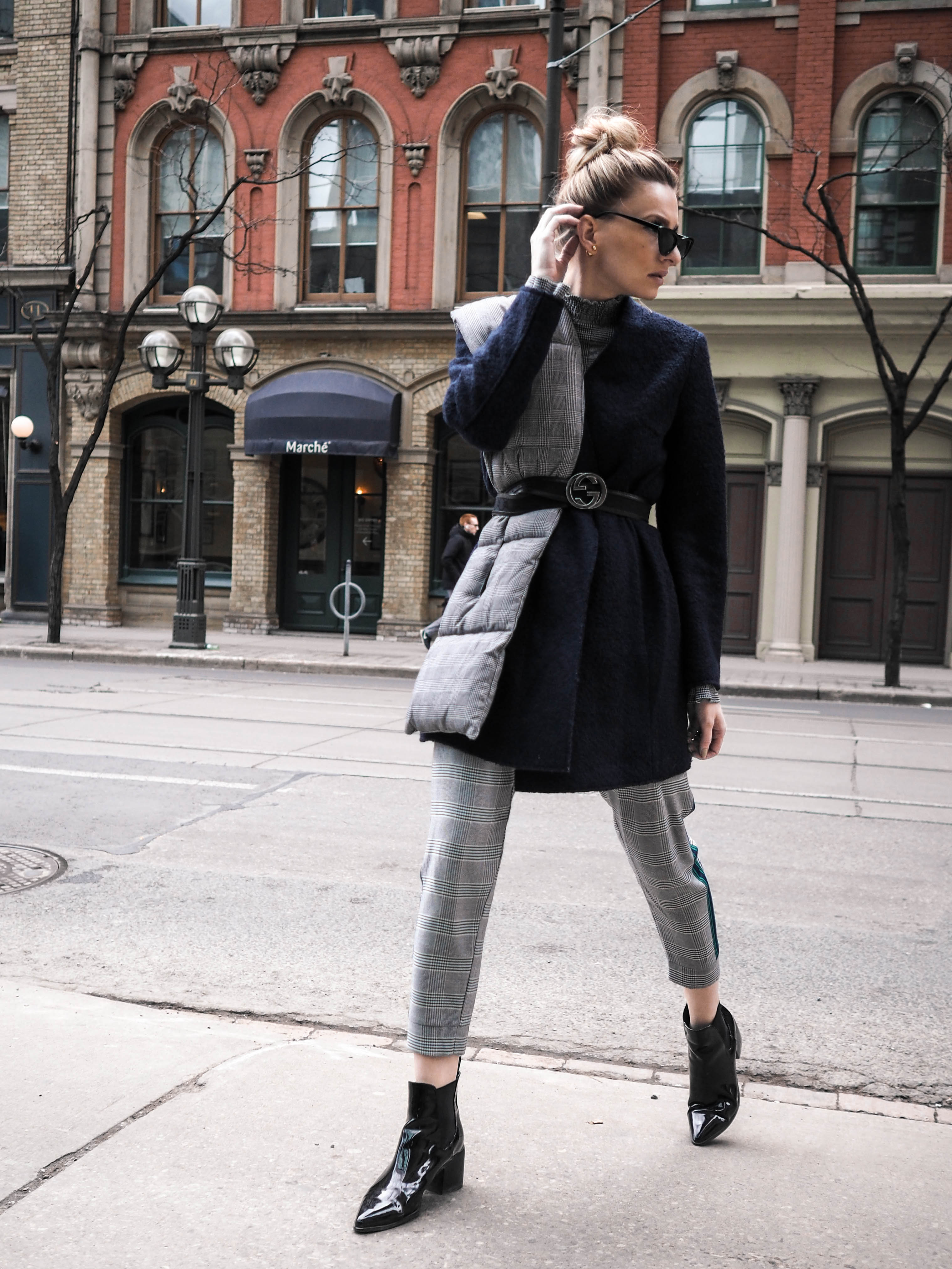 MON MODE | Fashion Blogger | Fashion Blog | Toronto Blogger | DIY Pearl Denim