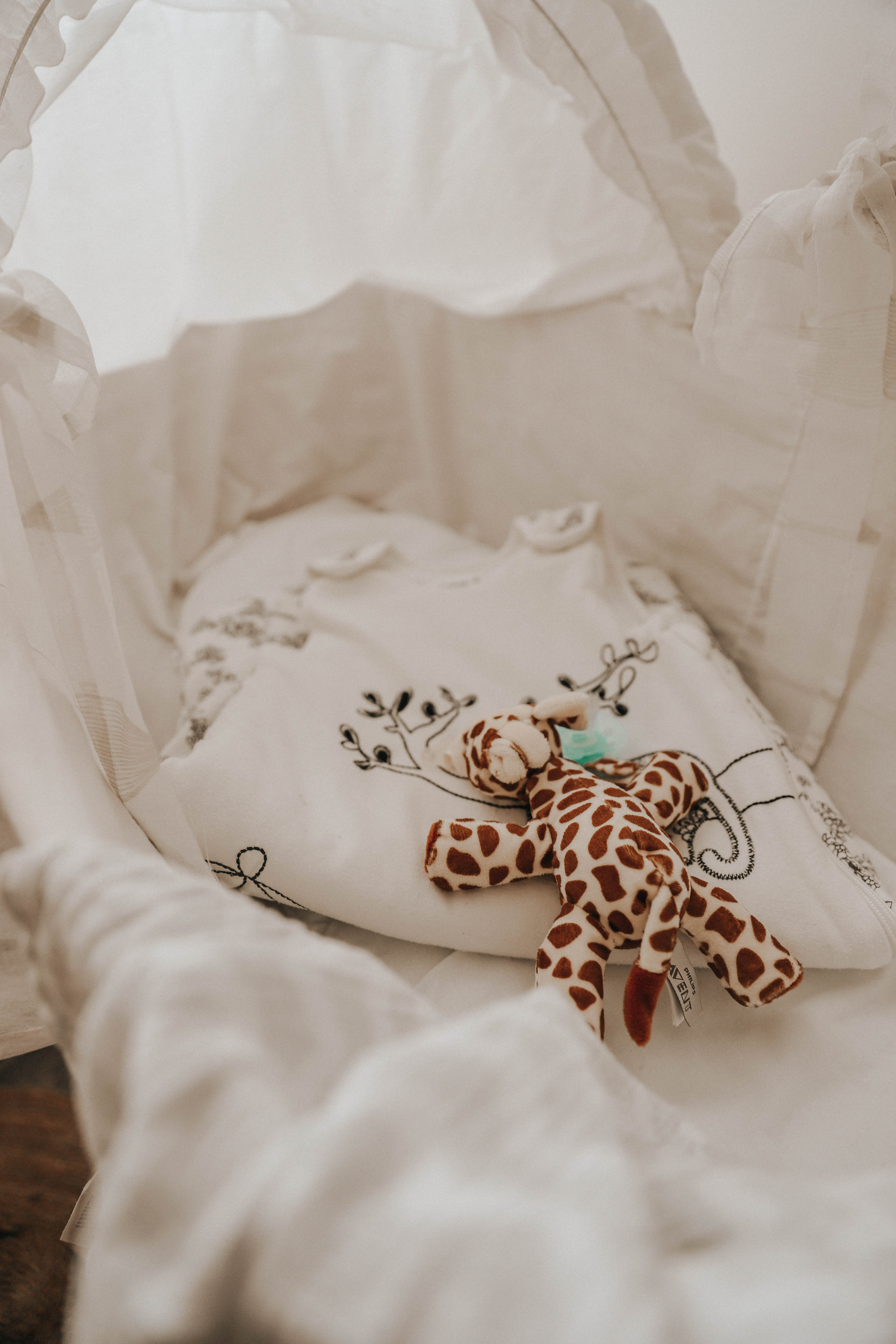 MON MODE | Toronto Blogger | Mom Blog | Restful Sleep Tips 