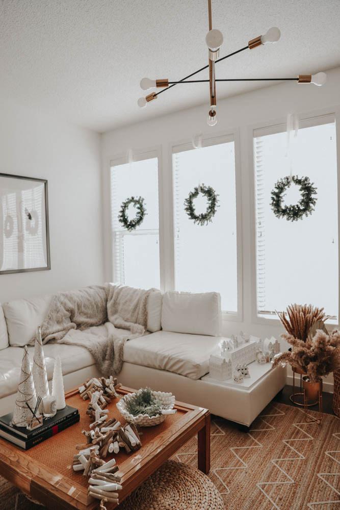 MON MODE Blog | Mon Mode | Style Blog | Home Decor | Christmas Decor | Christmas Living room