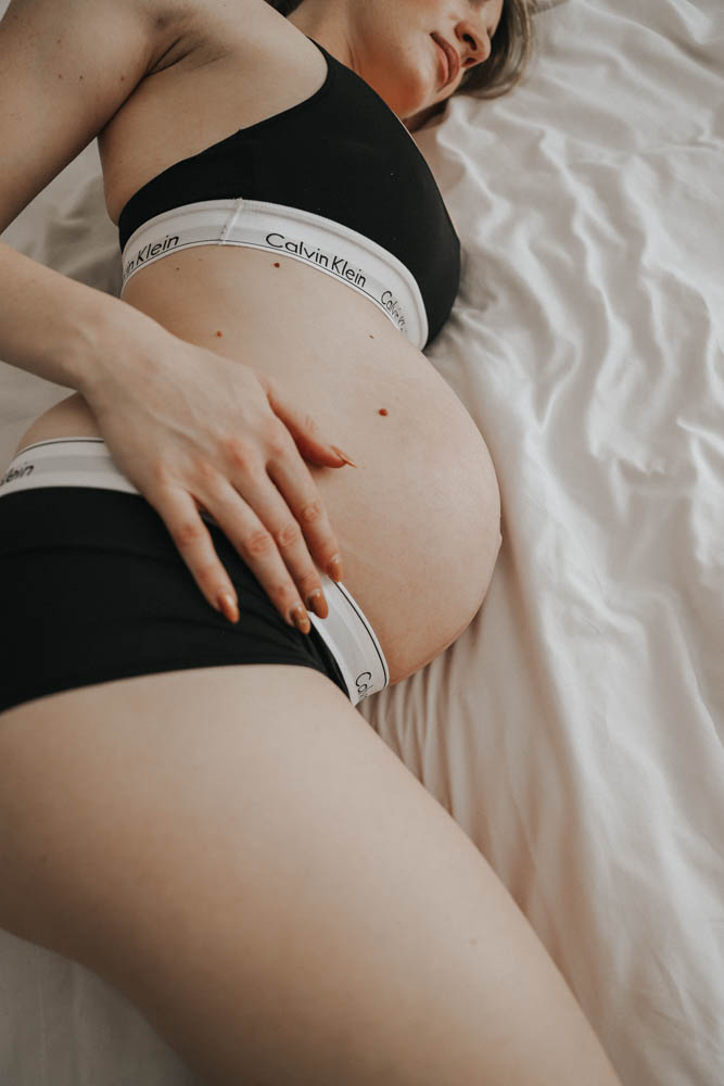 MON MODE | MonMode | Fashion Blog | Pregnancy | 9 Months Pregnant| Pregnancy Photoshoot 
