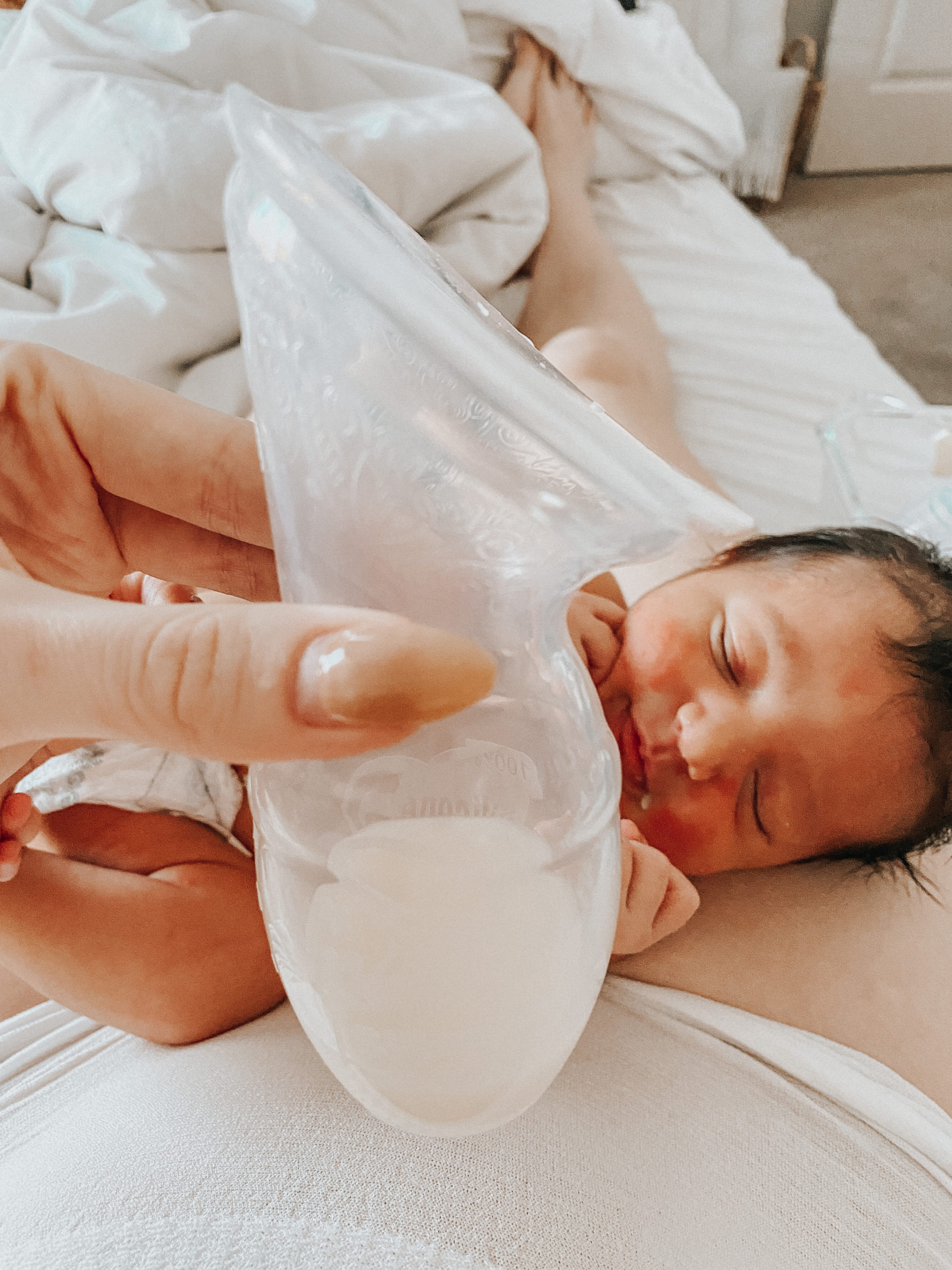 MON MODE | Toronto Blogger | New Mom | Haakaa| Breastmilk