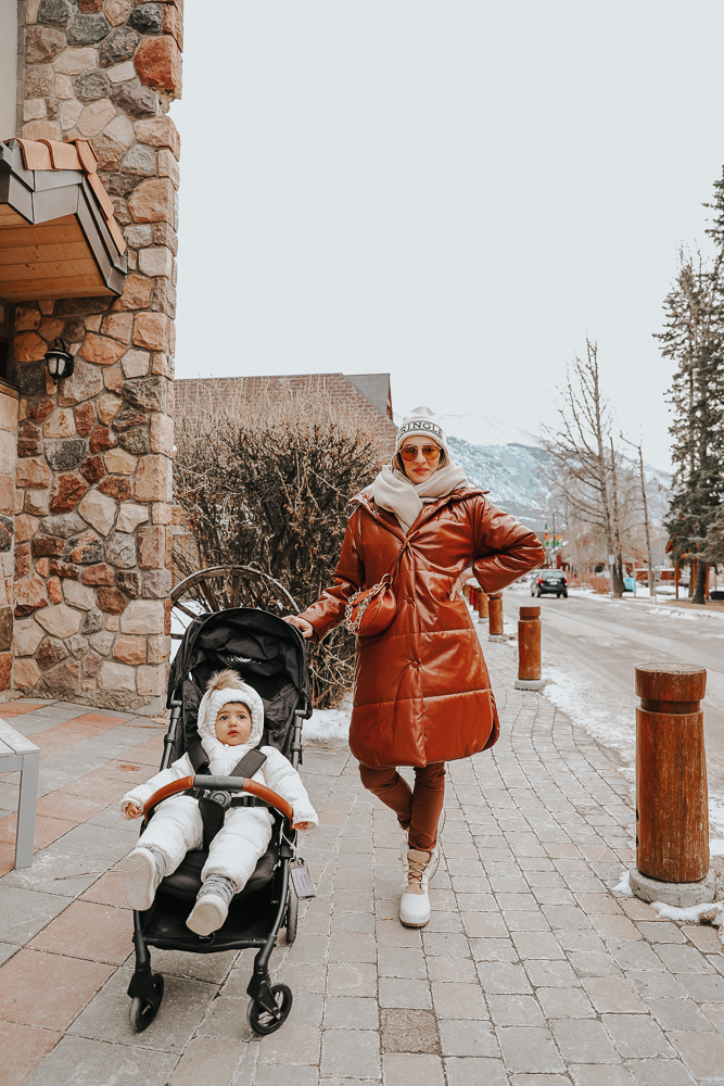 MON MODE | Monmode | Toronto Blogger | Travel Blogger | 2022 Lincoln Corsair | Banff Sleigh ride 